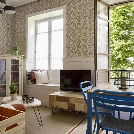 Kuia En Gran Bilbao Con Vistas A Un Parque * Basauri