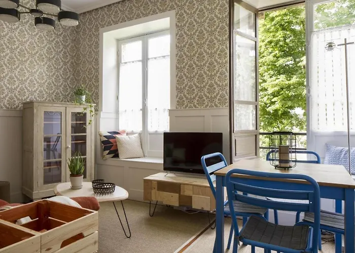 Kuia En Gran Bilbao Con Vistas A Un Parque * Basauri